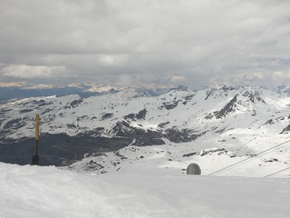 J moins 3