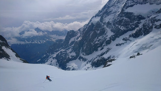 Vieille croûte  partout, neige fraîche nulle part
