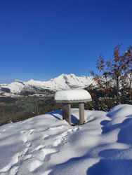 Vue d'en face, ça démange d'aller trainer ses spatules à  Balme