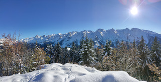 Vue d'en face, ça démange d'aller trainer ses spatules à  Balme