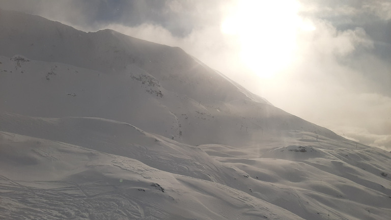 Alpe d'Huez :  l'ouverture en peuf = Géantissime