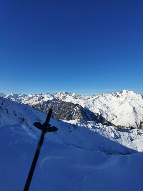 Frigo Pyrénéen avec de la poudreuse 