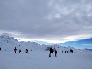on cherche le ciel bleu