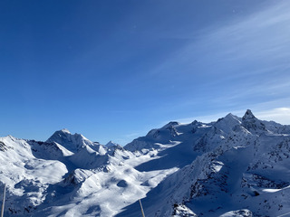 UNE JOURNEE AUX 2 AMBIANCES