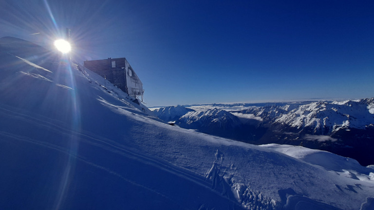 Château Noir bien blanc et le glacier : fin valable, fun et plaisir ⭐