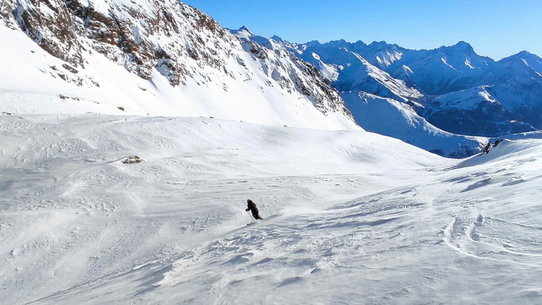 Château Noir bien blanc et le glacier : fin valable, fun et plaisir ⭐