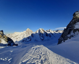 Au dessus des nuages