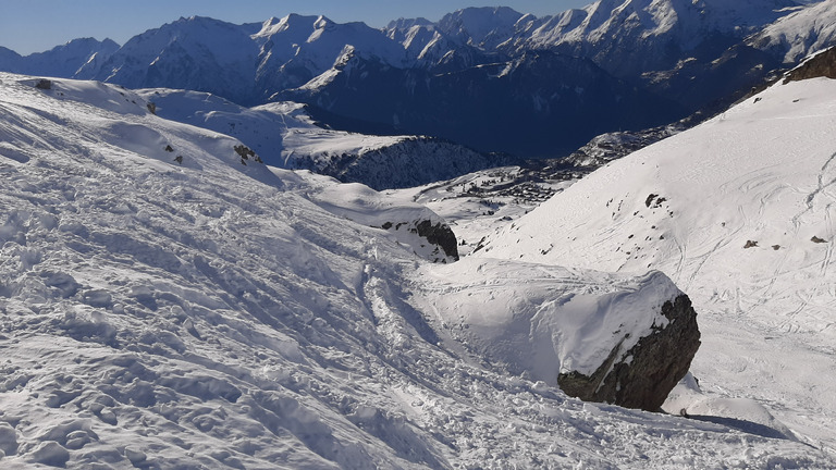 La Balme : un run d'Oisans sauvage avec ses stalactites gelés 😍!