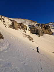 Infâme hors piste, correct sur piste, toujours aussi beau 