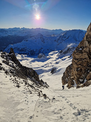 Infâme hors piste, correct sur piste, toujours aussi beau 