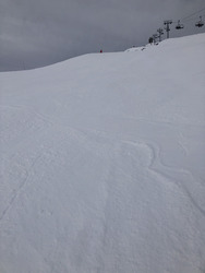 Neige dure et monde… 