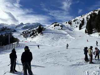 Beau soleil (au debut…) Neige Dure - Vent violent en altitude 