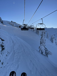 Habère Poche - Hirmentaz: ciel dégagé et bonne neige en haut 