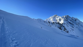 Neige fra&icirc;che encore pr&eacute;sente 