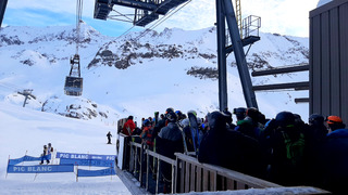 Comme au cinéma : du rêve, du bleu, du brouillard => génial 😍