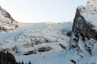 Up and down sous les glaciers bernois