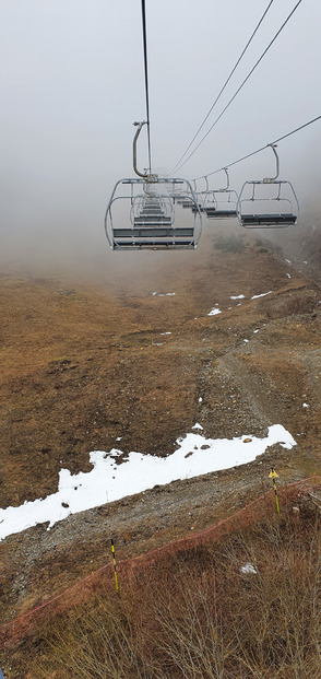 "Derrière le brouillard " Alpe du Grand Serre 20 Février 2024