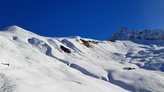Grand beau, neige dure