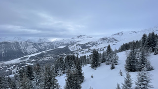 Pas assez, il en faut bien plus 