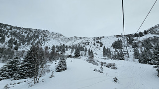 Nuages, poudreuse et coup de peinture. 