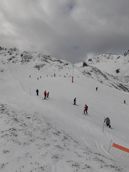 Bonne neige bon vent et plein de vacanciers