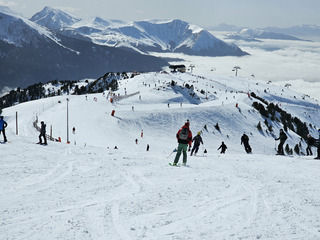 Chamrousse : ciel bleu et mer de nuages