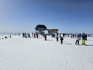 Chamrousse : ciel bleu et mer de nuages