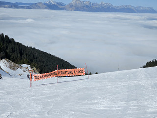 Chamrousse : ciel bleu et mer de nuages