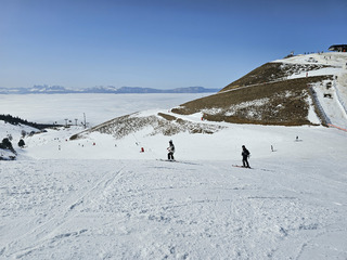 Chamrousse : ciel bleu et mer de nuages