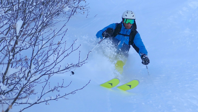 Retour d’Est d’exception et avalanches sur un domaine à moitié ouvert!