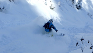 Retour d’Est d’exception et avalanches sur un domaine à moitié ouvert!