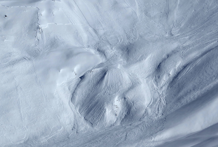 Retour d’Est d’exception et avalanches sur un domaine à moitié ouvert!