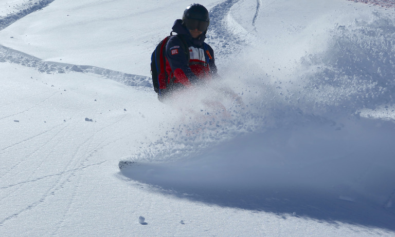 Retour d’Est d’exception et avalanches sur un domaine à moitié ouvert!