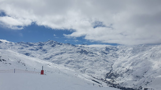 Blue bird matinal, et nuage post déjeuner