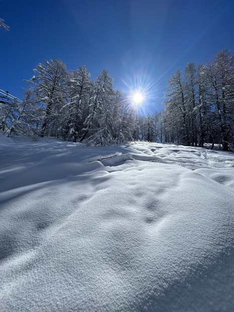 La neige a pris l’eau et ce n’est pas un poisson