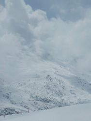 Val Thorens ❄️ Winter is Back + spéléo Grotte glacière ⛏️ 🔦 