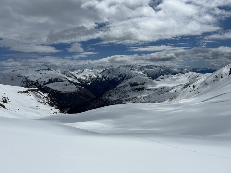 Une cime de la Bonette et sa table d'orientation