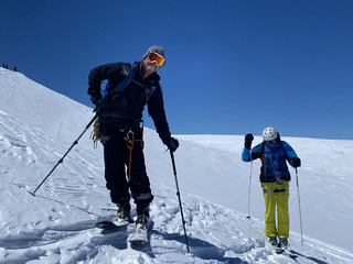 Traversée du glacier de la Girose par marée haute