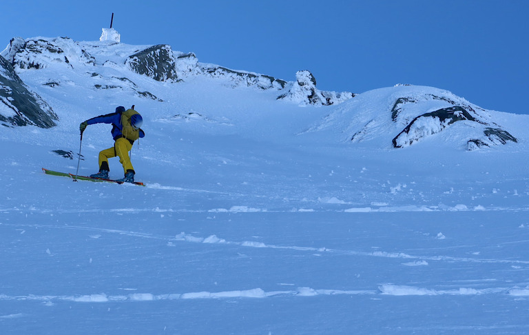 Skier un 1er juin-vier à l’aiguille de Peclet