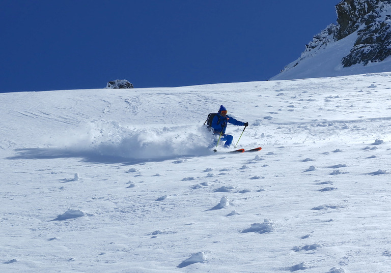 Skier un 1er juin-vier à l’aiguille de Peclet