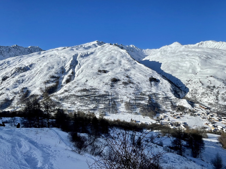 Soleil et poudreuse de Noël