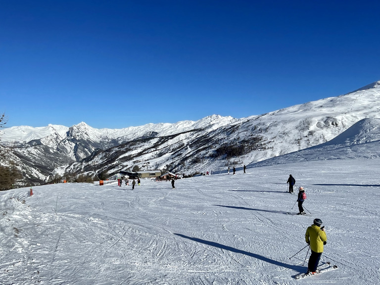 Soleil et poudreuse de Noël