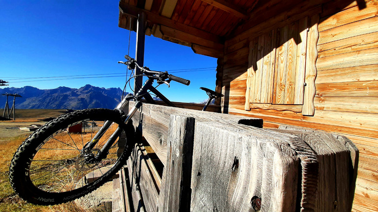 sous Pic Blanc, rider la terre, avant l'hiver ! Spot VTT 🚴🏔