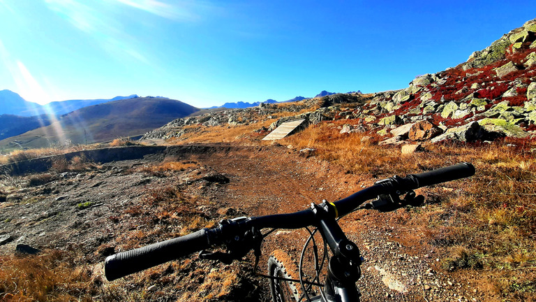 sous Pic Blanc, rider la terre, avant l'hiver ! Spot VTT 🚴🏔