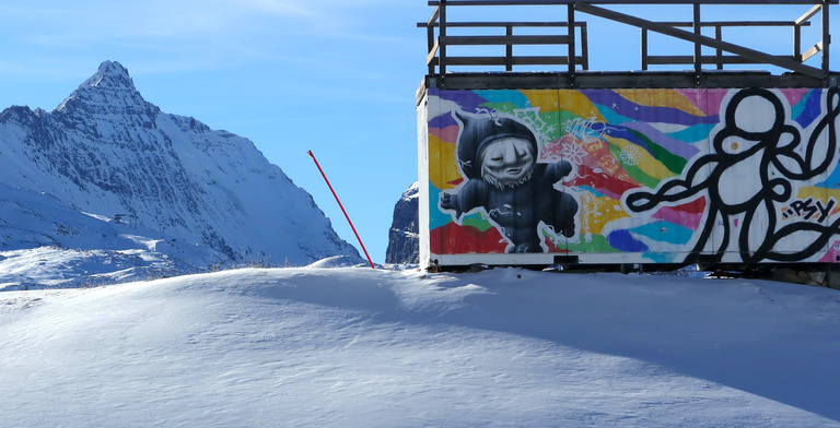 Ouverture avec peu de neige fraîche mais pléthore de skis à tester!