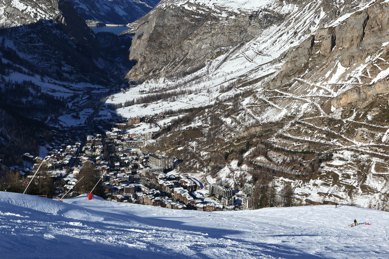 Ouverture avec peu de neige fraîche mais pléthore de skis à tester!