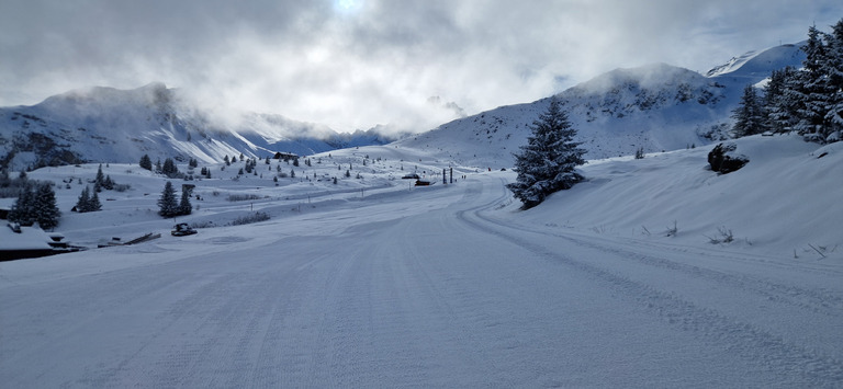 10cm de poudreuse sur un billard ❄️☀️