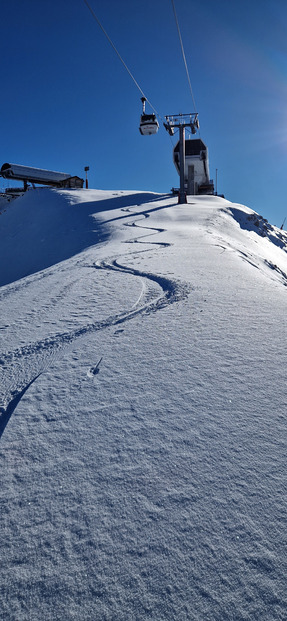 10cm de poudreuse sur un billard ❄️☀️