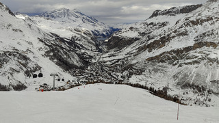 Val &ccedil;a pow pose