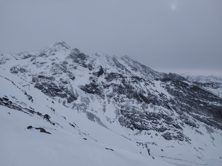 peu de visibilité et quantité de neige inegale